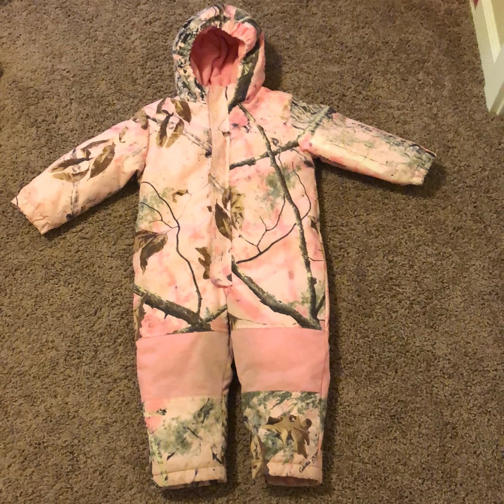 Cabela’s camouflage snowsuit